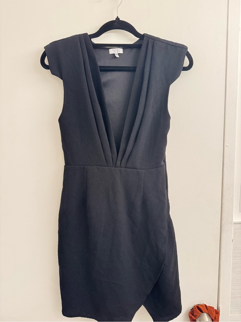 Tobi Black Plunging V-Neck Cap-Sleeve Mini Dress